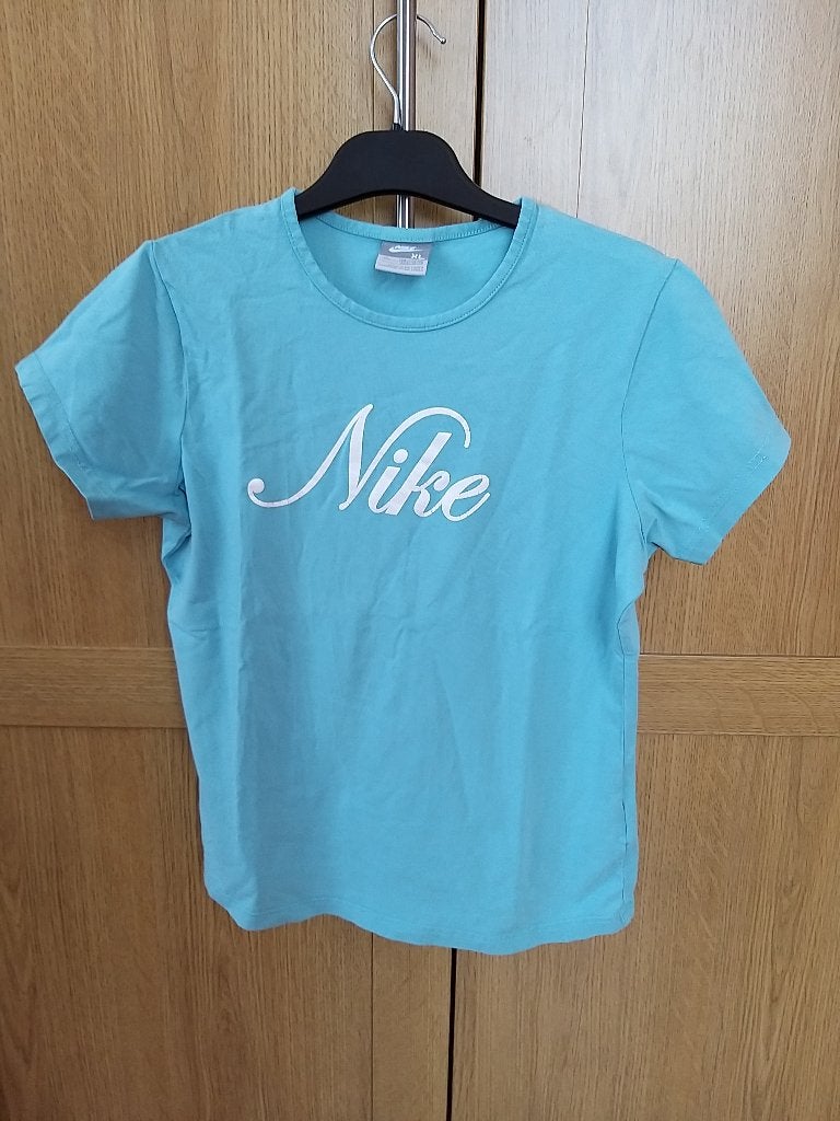 Nike Sport T-shirt felblauw turkooiswit merklogo, Meisje, Sport- of Zwemkleding, Ophalen of Verzenden, Zo goed als nieuw
