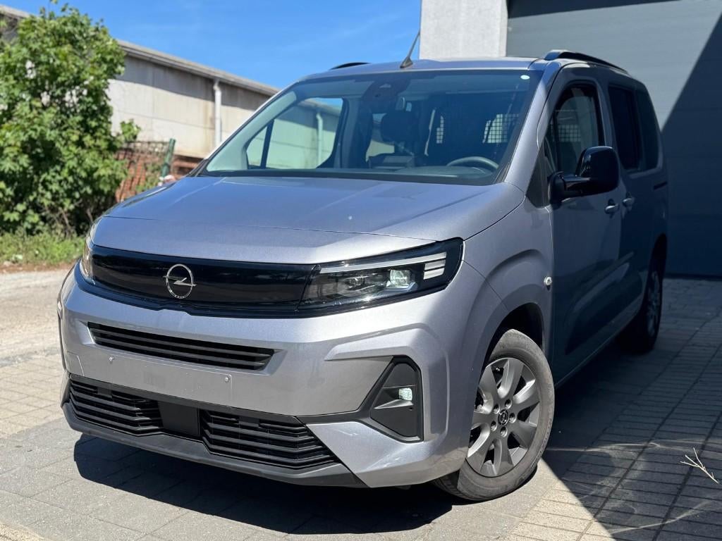 OPEL COMBO 1.5 DIESEL AUTOMAAT 5 ZITPLAATSEN 33000 KM, 4 cilinders, Dealer onderhouden, Zilver of Grijs, https://public.car-pass.be/vhr/cdcf1e9f-8fb5-412d-99a6-8cf90fd7ef96
