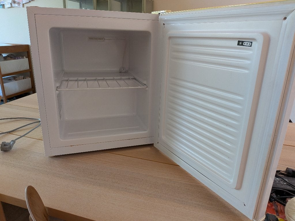 Diepvries 33L, Elektronische apparatuur, Gebruikt, Minder dan 85 cm, Minder dan 60 cm, Vrijstaand