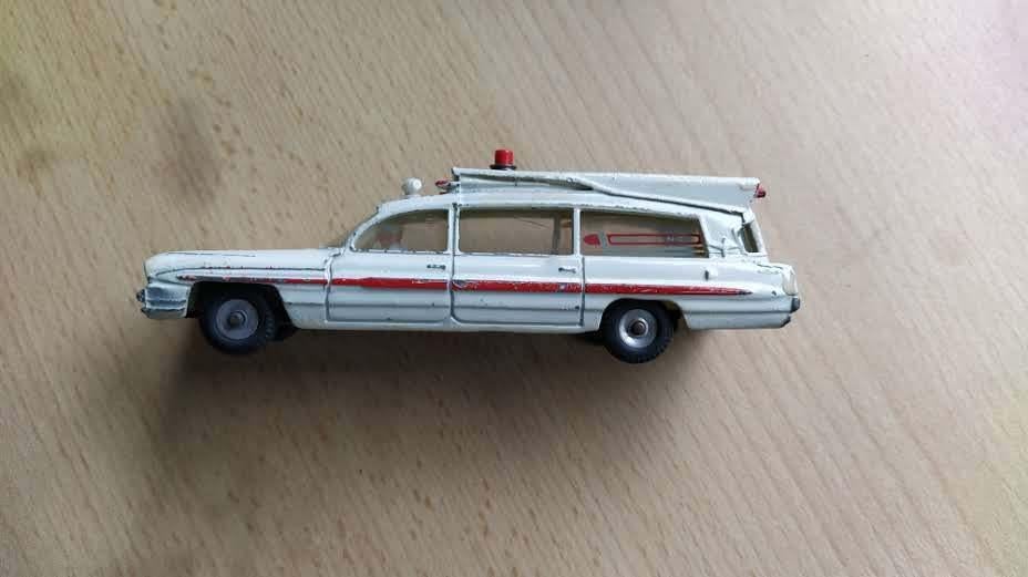 SUPER CRITERION AMBULANCE DINKY TOYS, ANGLETERRE, Enlèvement ou Envoi, Utilisé, Voiture, Dinky Toys