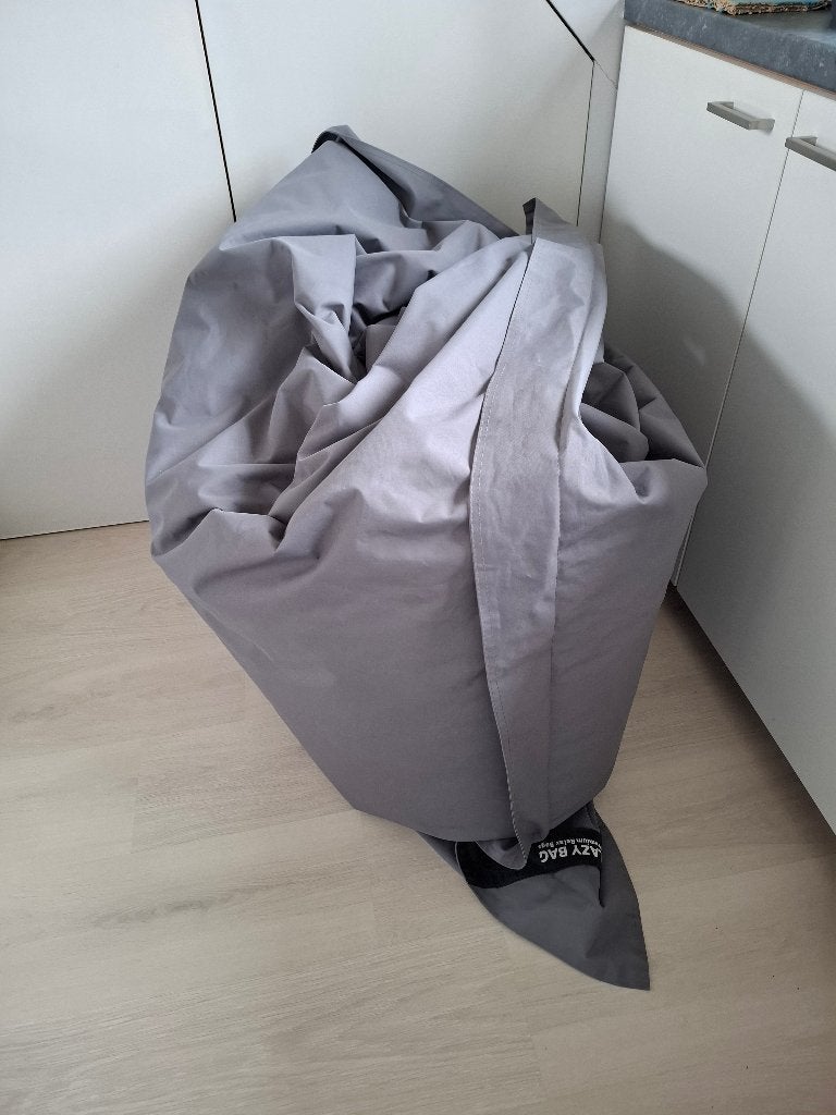 grote grijze zitzak, Huis en Inrichting, Zitzakken, Ophalen, Zo goed als nieuw, Grijs, Zitzak