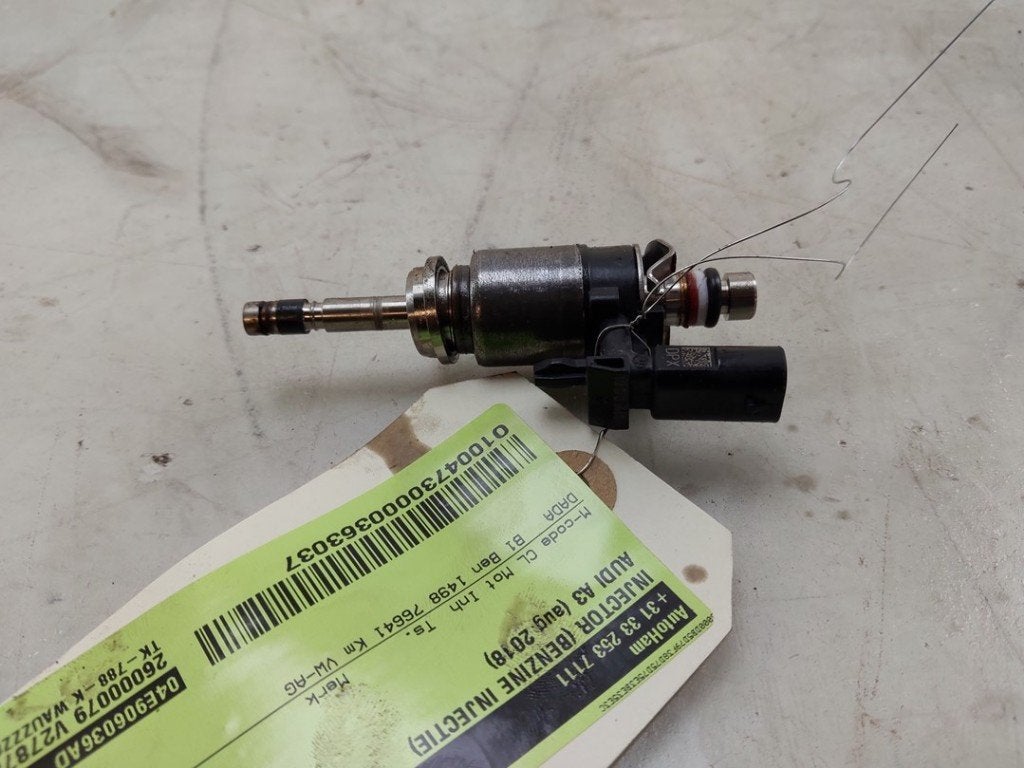 INJECTEUR Audi A3 Limousine (8VS / 8VM) (01-2013/10-2020), Dhr. J. Ham, Administratie@autoham.nl, Audi, Utilisé