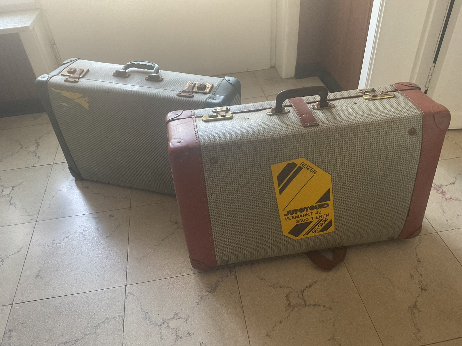 2 vintage koffers, Ophalen, Gebruikt