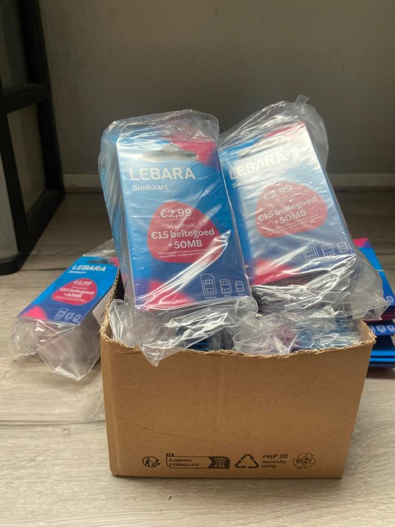 Lebara SIMS, Simkaarten. ( FREE DATA ), Telecommunicatie, Prepaidkaarten en Simkaarten, Zo goed als nieuw, Ophalen of Verzenden