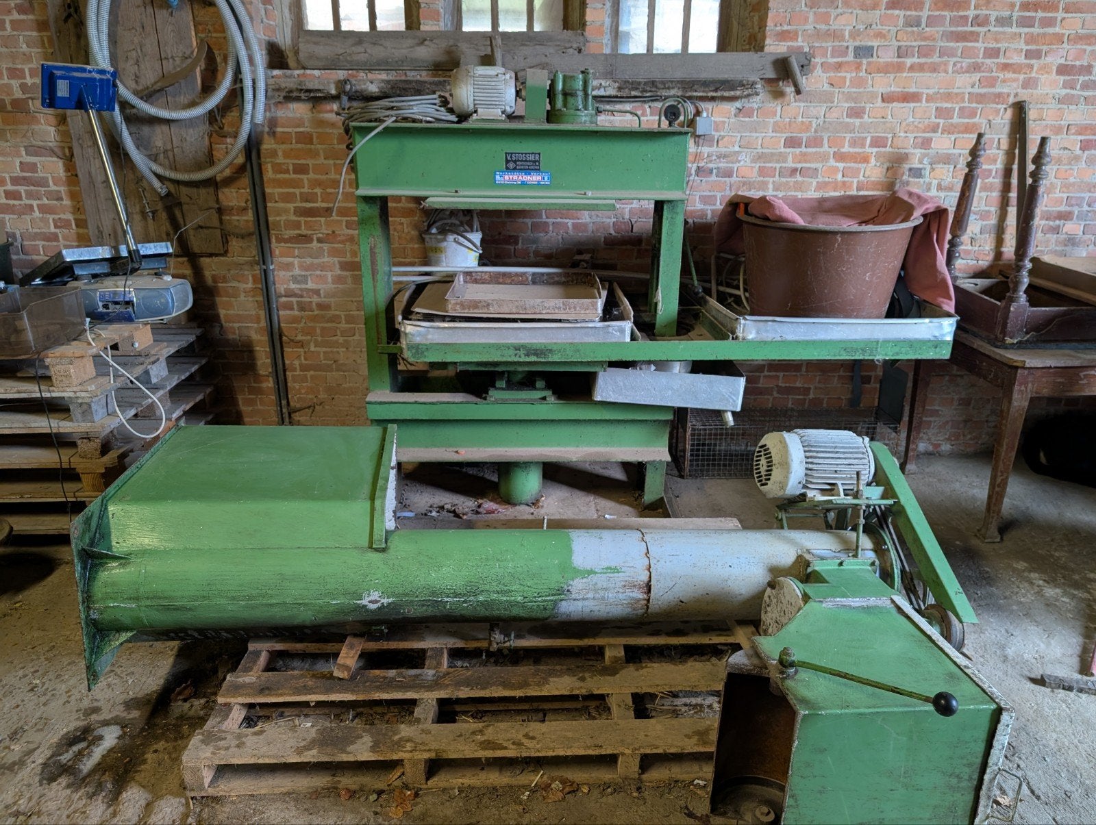 Stossier pressoir à cidre et mangeur de pommes., Enlèvement, Utilisé