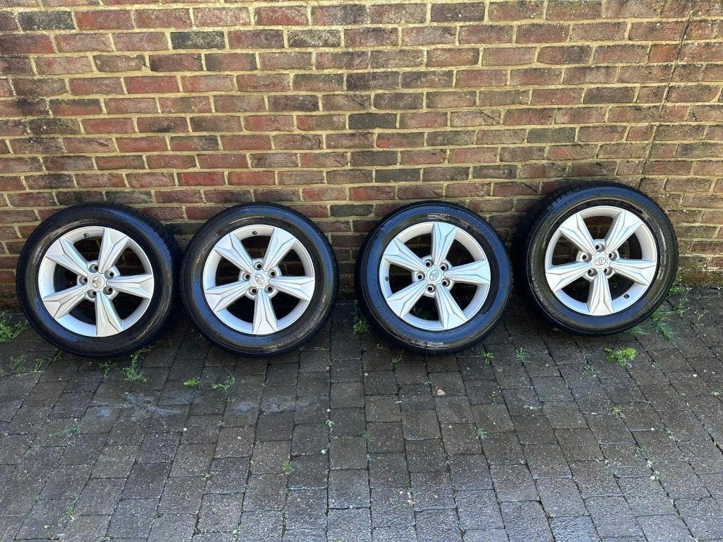 4 Roues Hiver Origine Toyota C-HR (215/60 R17 - Bridgestone), Pneus et Jantes, Véhicule de tourisme, 17 pouces, Enlèvement