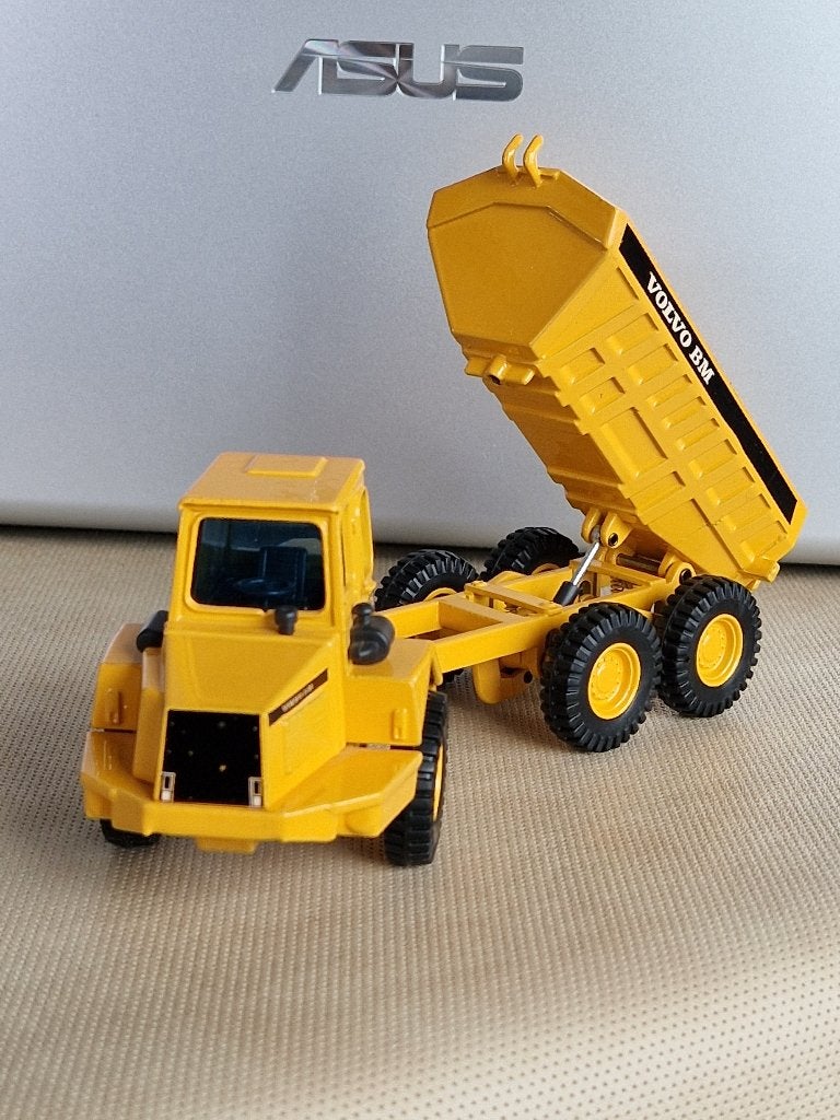 Joal 231 Dumper 5350 Volvo BM A25 Schaal 1:50 Miniatuur, Verzenden, Zo goed als nieuw, Bus of Vrachtwagen, Overige merken