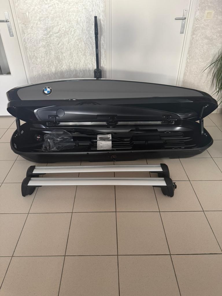 Nieuwe BMW 330 L dakkoffer en dakbeugel nooit gebruikt, Auto diversen, Dakkoffers, Ophalen, Nieuw
