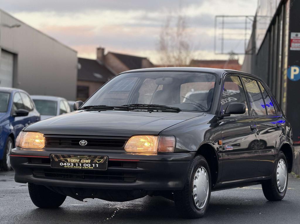 Toyota Starlet 1.0i* Voiture très propre Old timer*, Auto's, Voorwielaandrijving, Stof, 75 pk, Bedrijf
