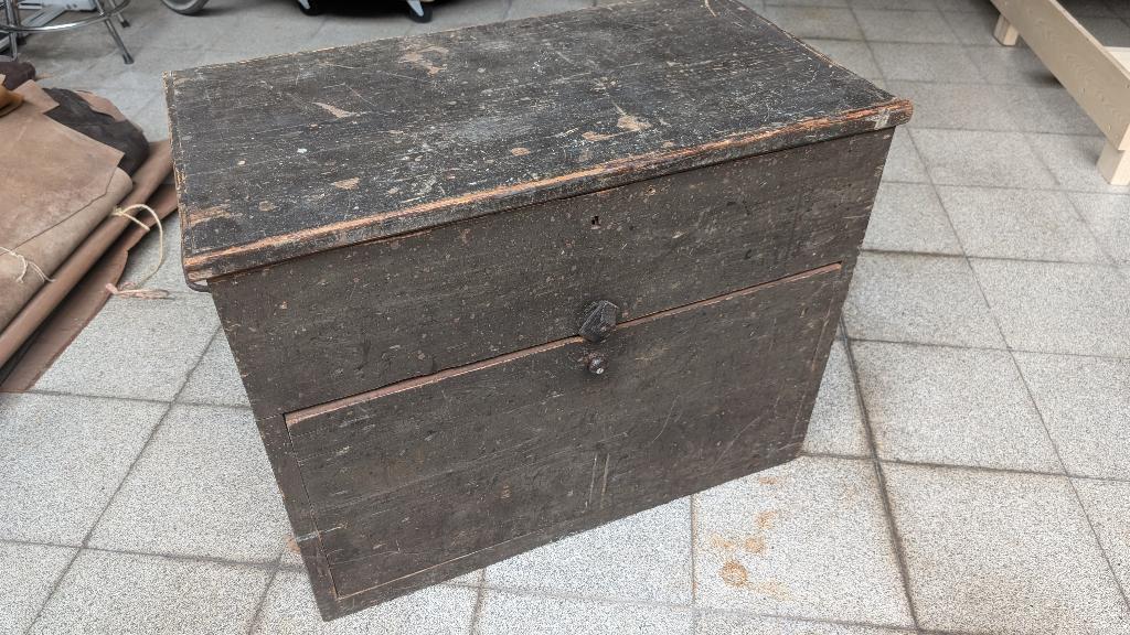 Houten kist schrijnwerker, Ophalen, Minder dan 50 cm, Gebruikt, 50 tot 100 cm