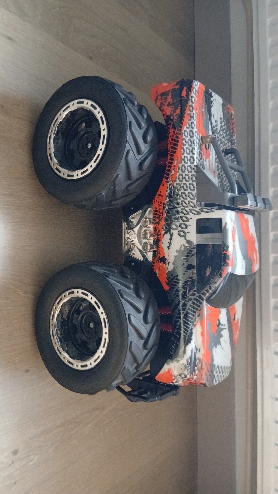 Rc monster truck, Kinderen en Baby's, Speelgoed |Speelgoedvoertuigen, Ophalen