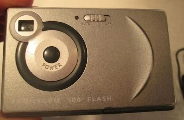 Prima Digitale Camera - Trust FamilyCam Flash 500, Audio, Tv en Foto, Fotocamera's Digitaal, Ophalen of Verzenden, Zo goed als nieuw