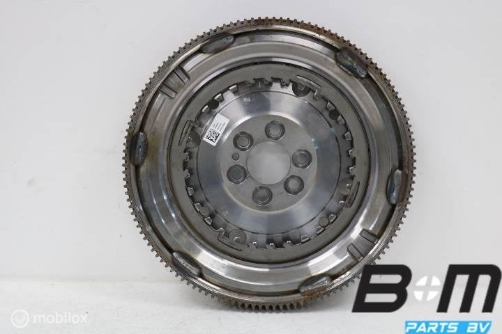 Vliegwiel VW Golf 7 04E105266, Gebruikt