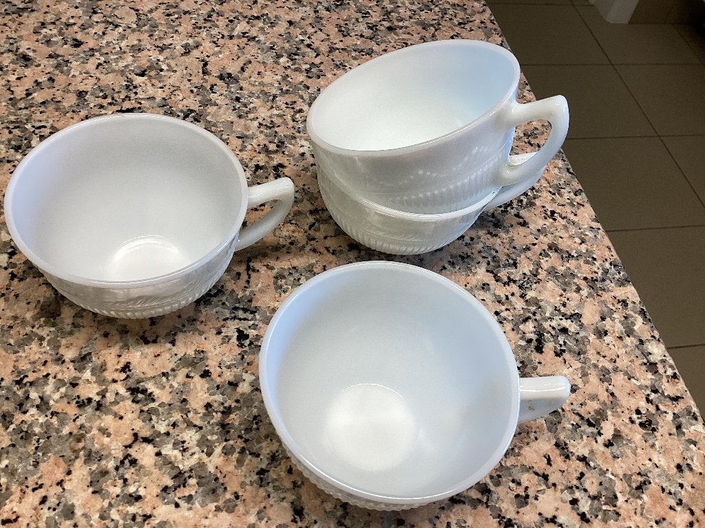 Lot van 4 Verzamelitems vintage tassen CORNING COREX jar 40, Verzamelen, Overige Verzamelen, Ophalen of Verzenden, Zo goed als nieuw