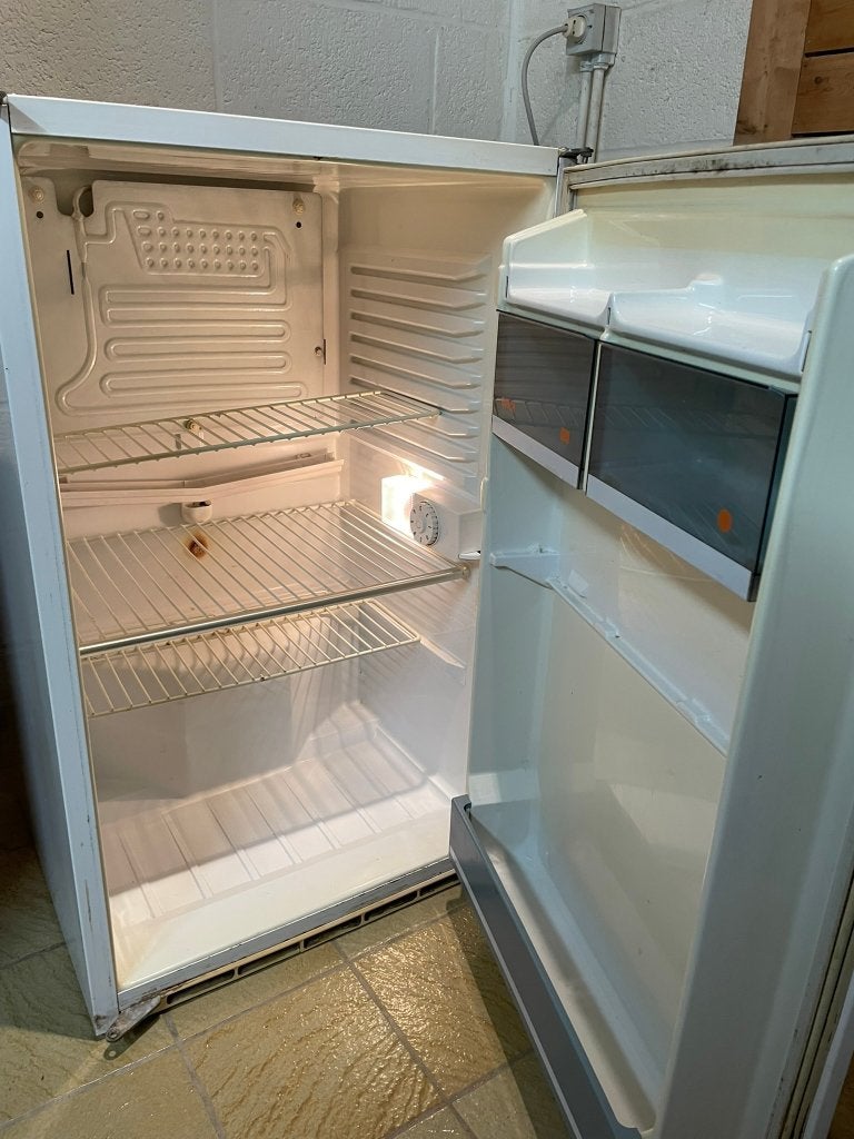 Frigo d'appoint Bosch (Idéal cave, garage, bières), Electroménager, Sans bac à congélation, Enlèvement, Utilisé, 60 cm ou plus