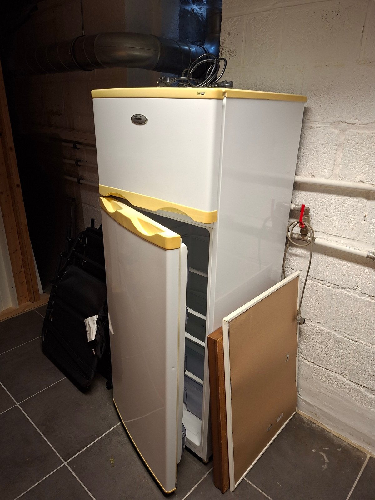 Frigo en kleine diepvriezer Whirlpool, Enlèvement