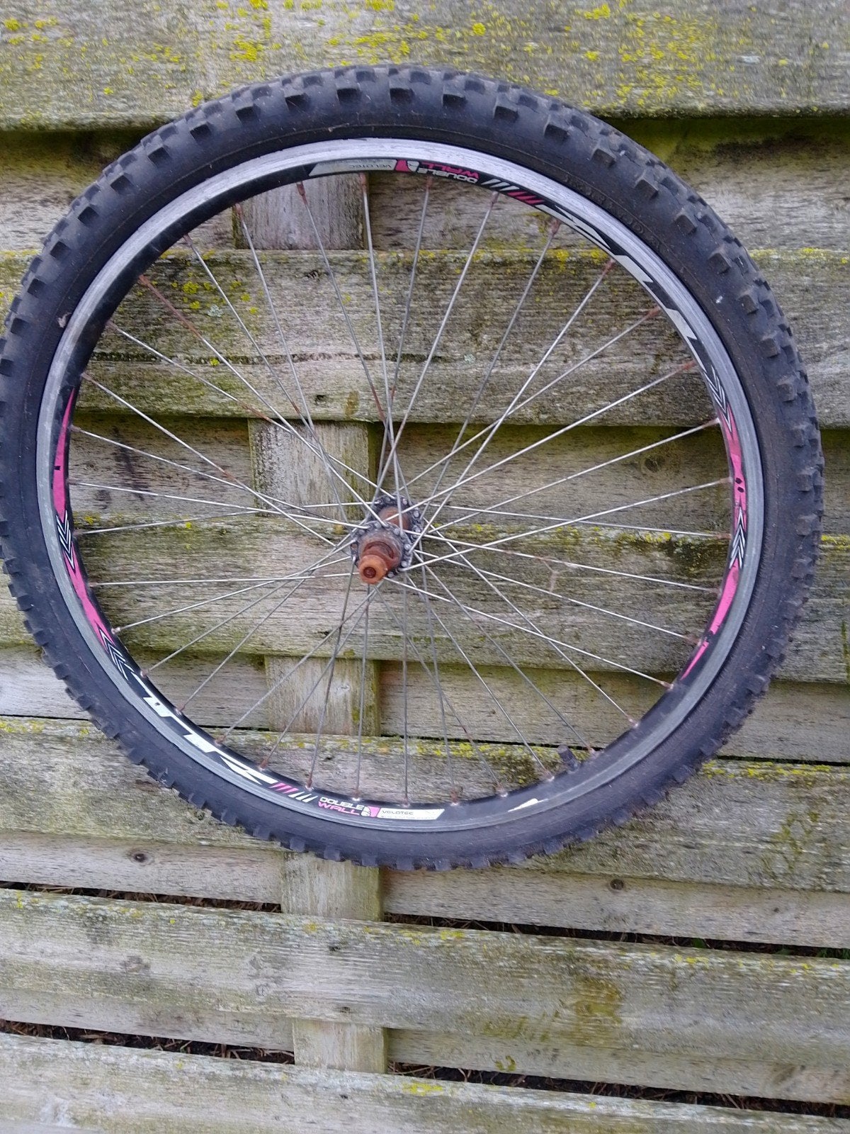 trois roues de vélo de montagne, Enlèvement, Utilisé, Mountainbike, Roue