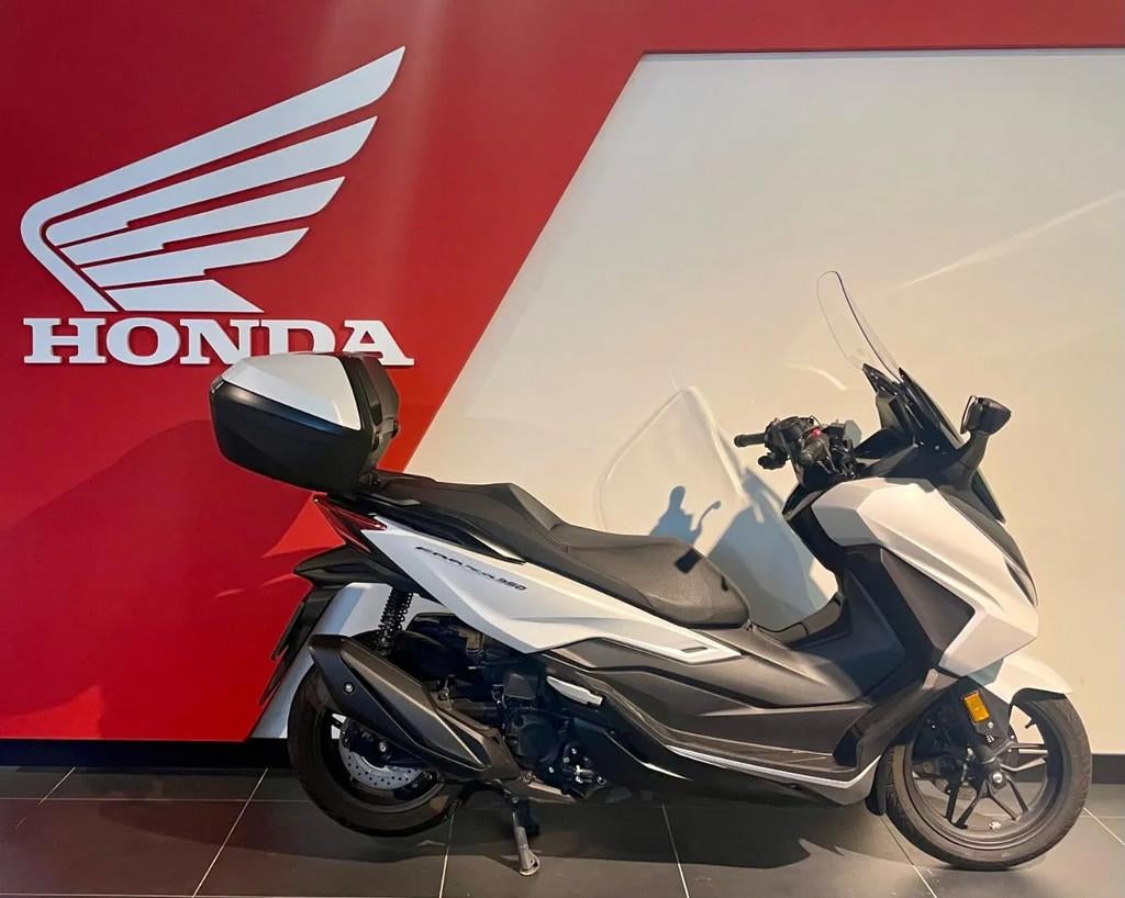 Honda NSS350 Forza (bj 2024), Motoren, Scooter, Bedrijf, 350 cc, 12 t/m 35 kW