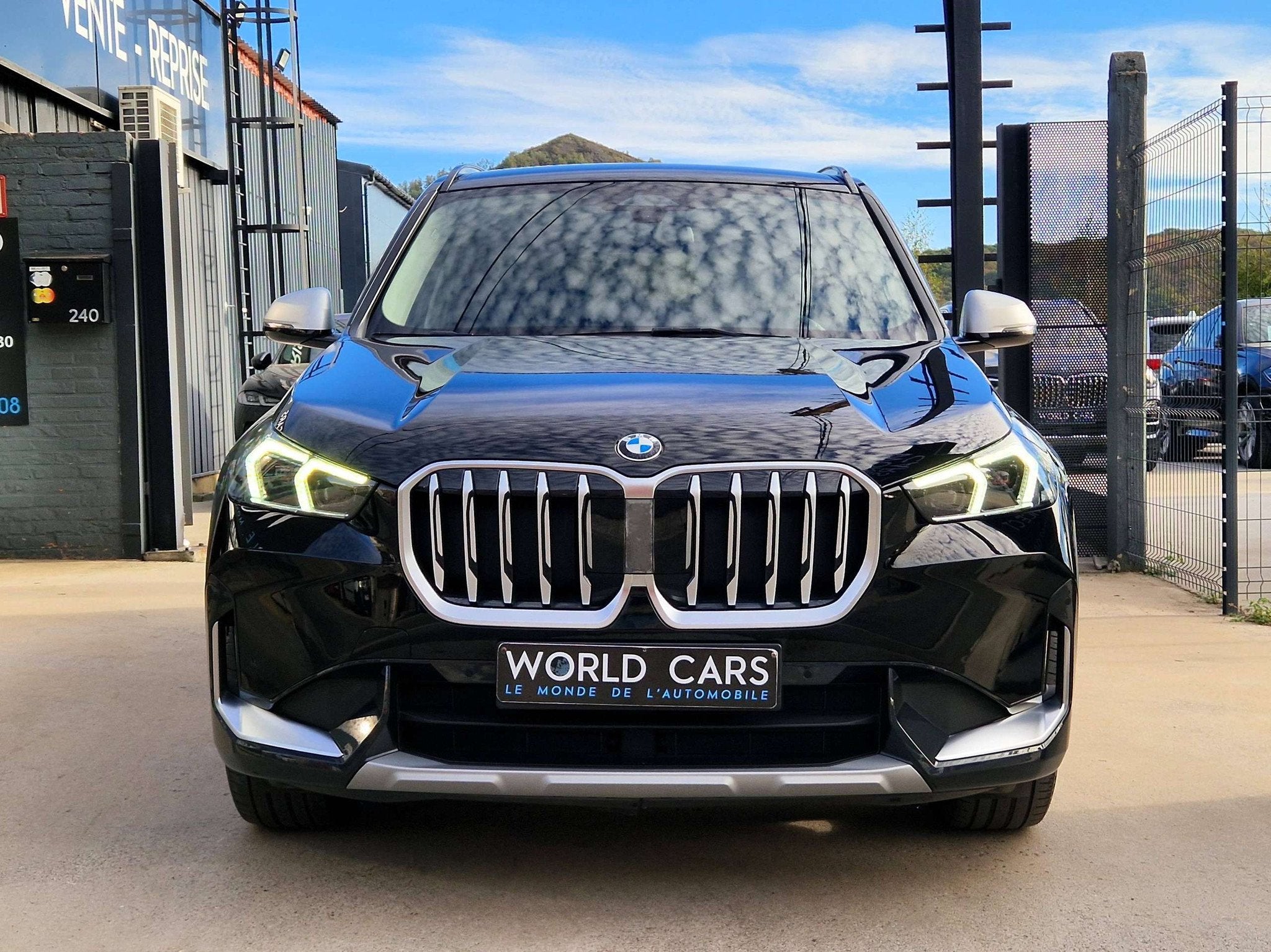 BMW X1 1.5iA sDrive18 - X-Line - BOITE AUTO - CUIR - FULL LE, Autos, Achat, Euro 6, Entreprise, 5 portes