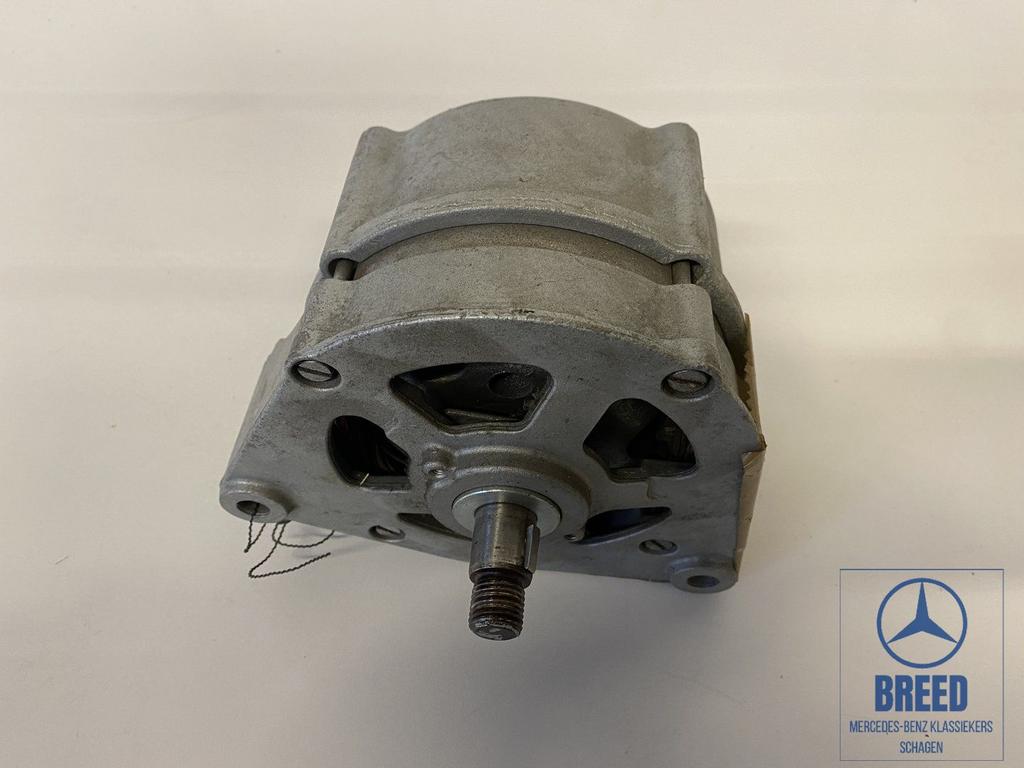 NOS Dynamo Bosch 35A 14V voor Mercedes-Benz R107 W115 W116 W, Neuf, -, -, Enlèvement ou Envoi