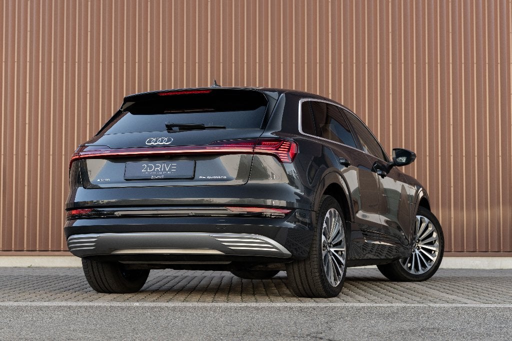 Audi E-Tron 95 kWh 55 Quattro | 98% SOH | Garantie, Automaat, Parkeerassistent, Euro 6, https://public.car-pass.be/vhr/4d05e5eb-c176-4937-b6a0-aabbfbdac905?lang=nl