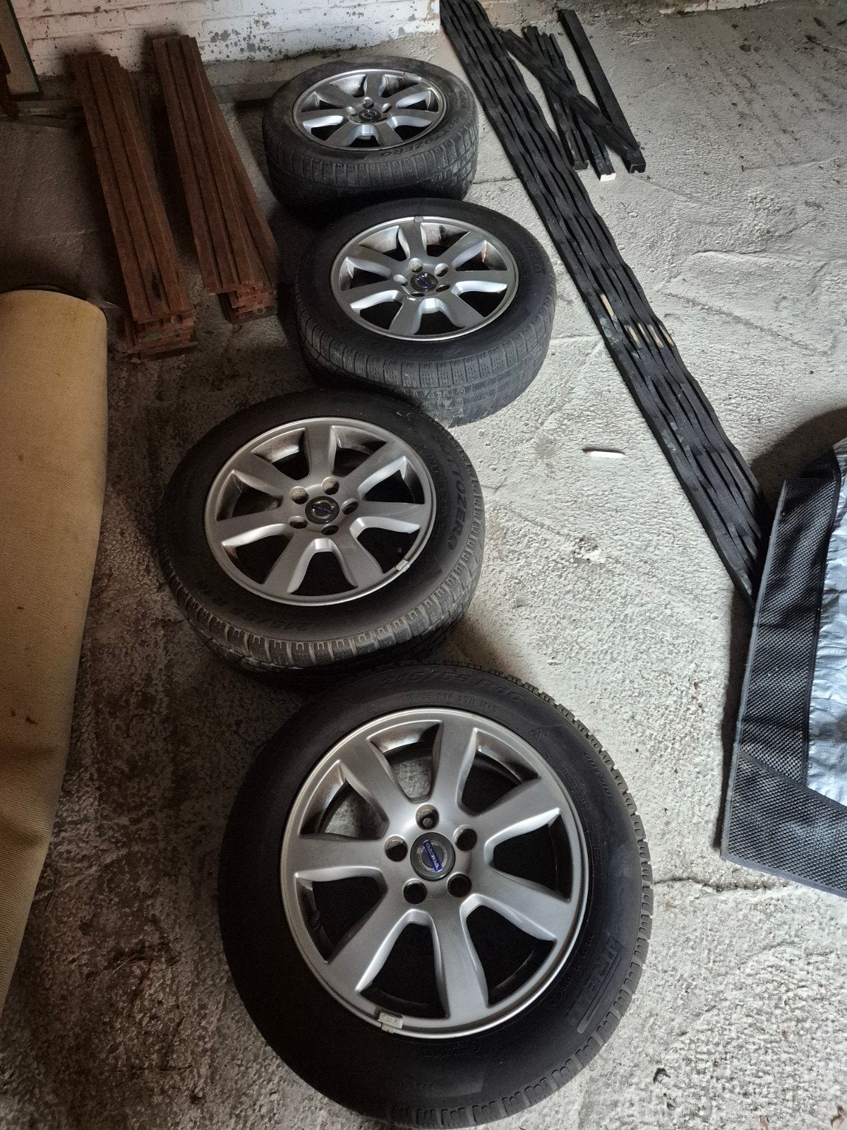 Winterbanden op velg Volvo 215/55 R16, Pneus et Jantes, 16 pouces, Véhicule de tourisme, Enlèvement