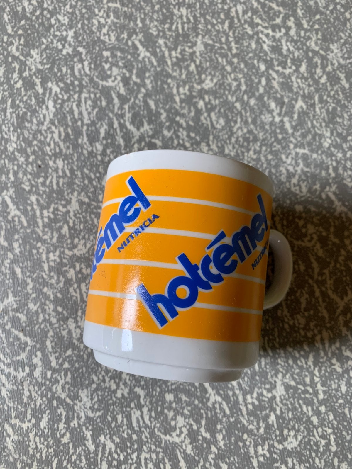 Oude chocomelk tassen, Ophalen, Gebruikt