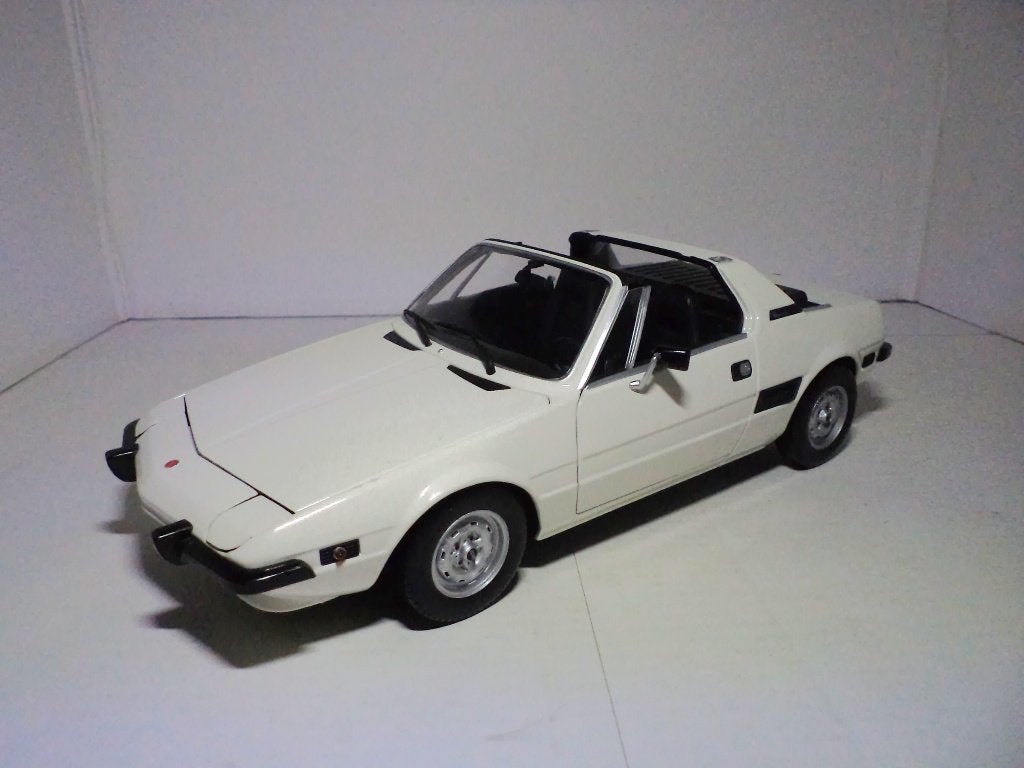Fiat X1/9 Bertone Minichamps, Enlèvement ou Envoi, Comme neuf, Voiture, MiniChamps