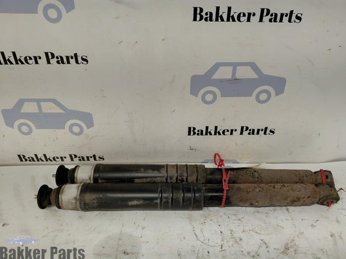 Kit amortisseur d'un Renault Clio, -, Renault, -, 3 mois de garantie