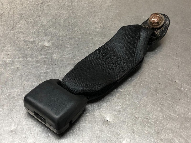 BOUCLE DE CEINTURE CENTRE ARRIÈRE Micra (K13) (|140717|), Utilisé, Nissan