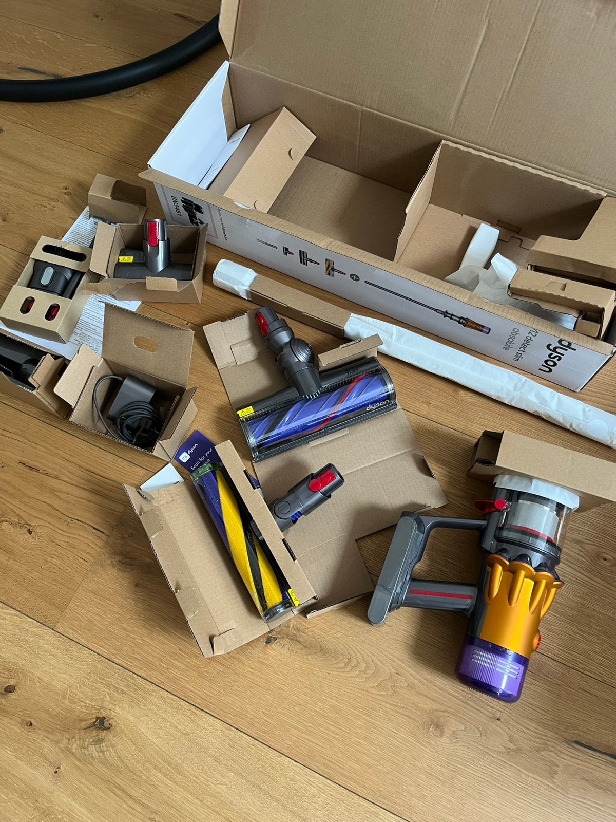 Aspirateur dyson v12 neuf, Enlèvement ou Envoi