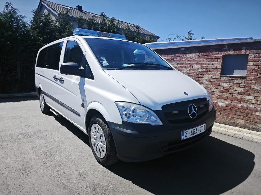 Mercedes Vito 113cdi ambulances 2013  ou van insolite, 100 kW, Euro 5, Achat, 4 portes