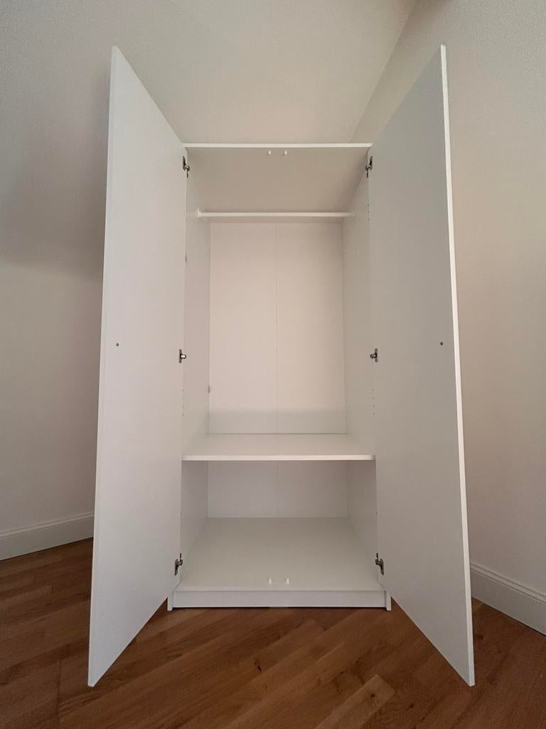 Armoire blanche 2 portes – 80x55x175 cm, Autres matériaux, Avec tablette(s), Comme neuf, 50 à 100 cm