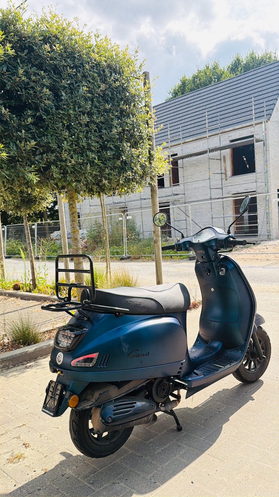 scooter, Fietsen en Brommers, Ophalen, Zo goed als nieuw