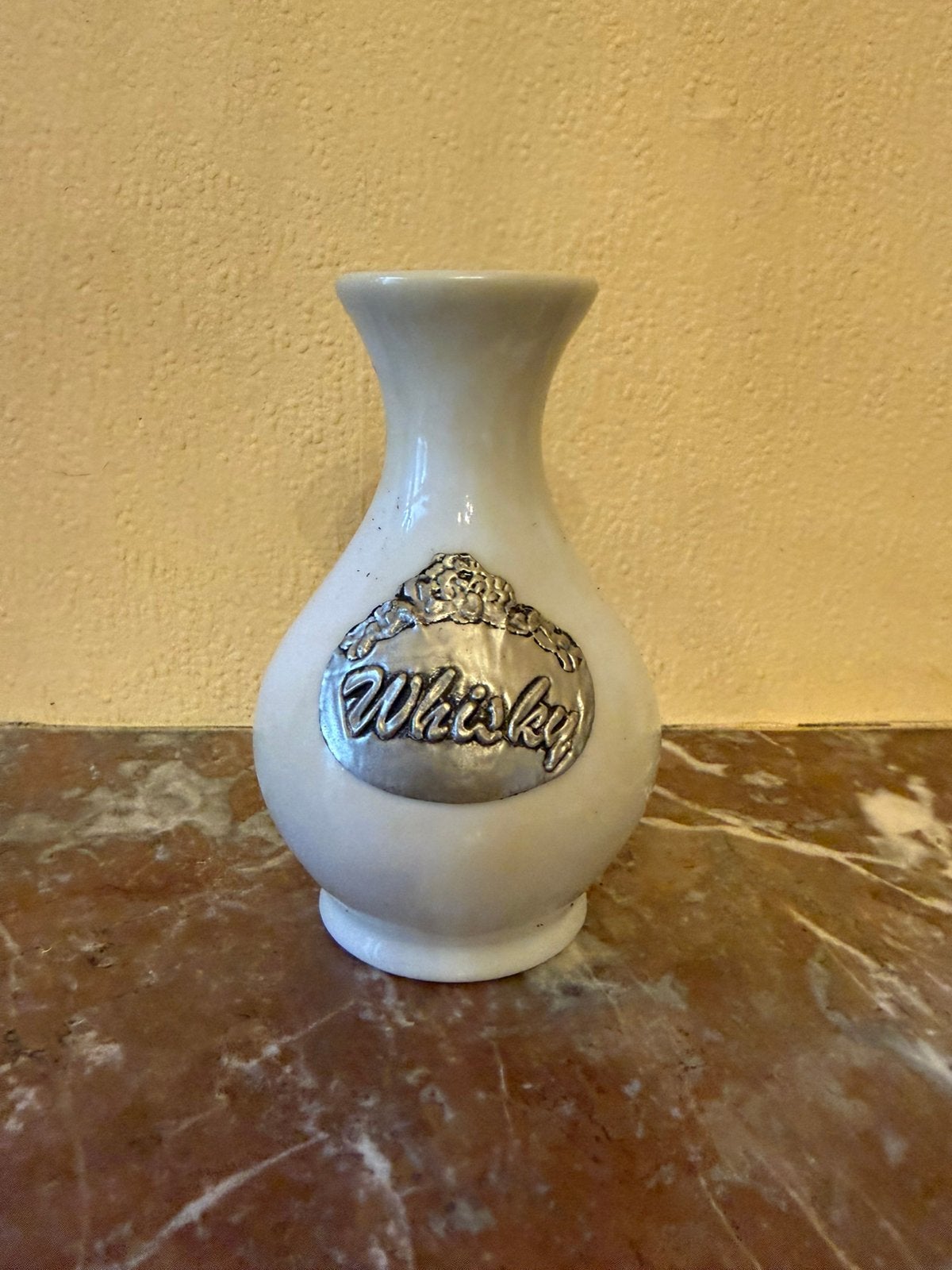 Kleine vintage keramische vaas / karaf « Whisky », Ophalen