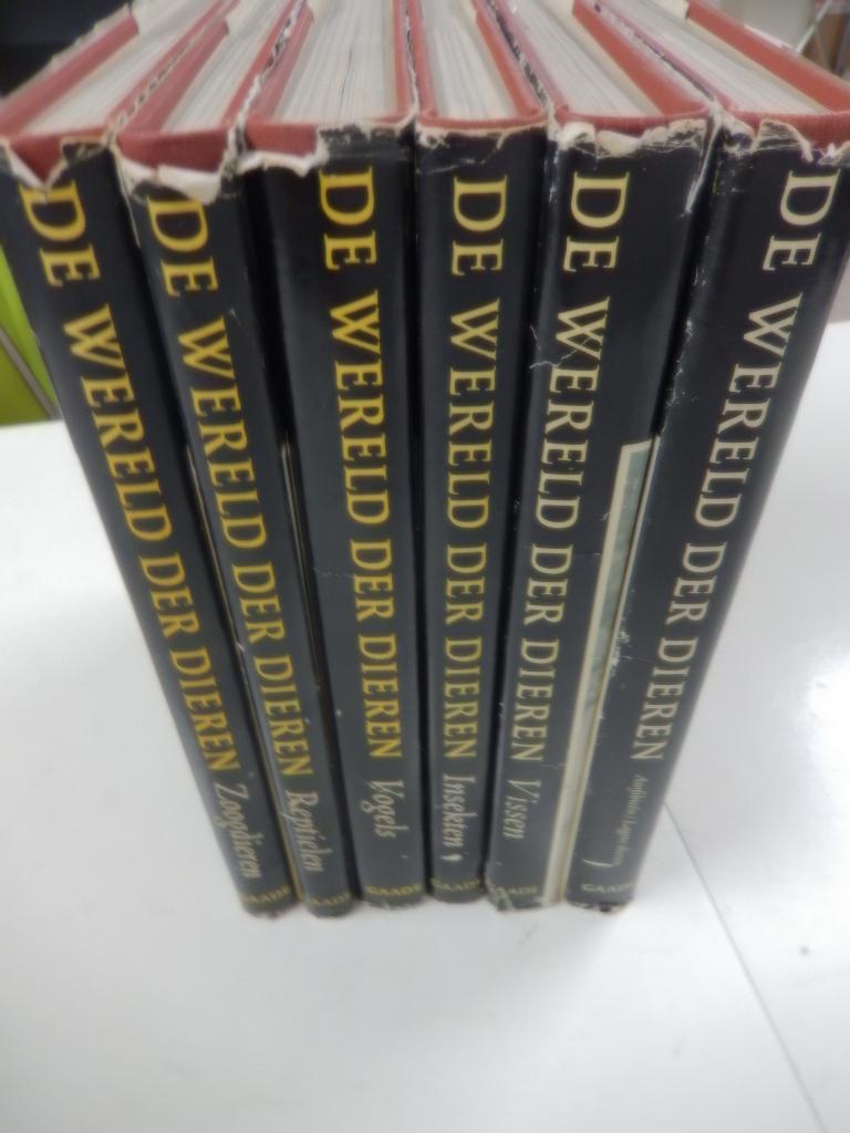 DE WERELD DER DIEREN W. GAADE-ENCYCLOPEDIE 6 DELEN 1958, Livres, Encyclopédies, Série complète, Enlèvement ou Envoi, W. Gaade