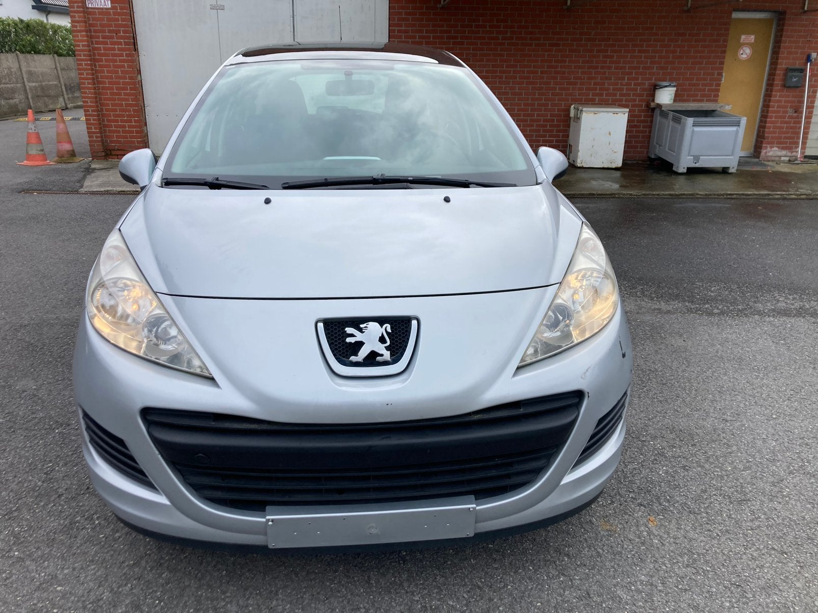 Peugeot 207  1.6 diesel euro 5, Autos, Peugeot, Boîte manuelle, Noir, 5 portes, Particulier