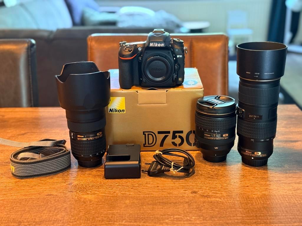 Nikon D750 met 3 FX lenzen | 9797 clicks | nieuwstaat, Ophalen of Verzenden, Zo goed als nieuw, Nikon