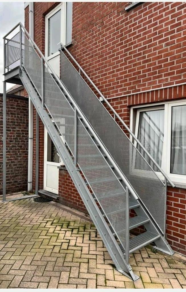 Metalen trap / ijzeren trap, Enlèvement, Escalier