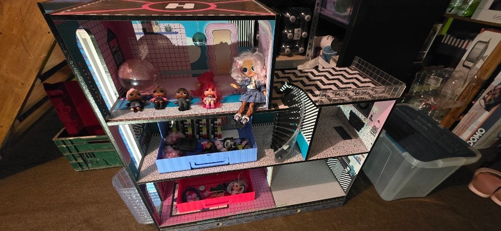 LOL Poppenhuis, Ophalen, Zo goed als nieuw, Poppenhuis