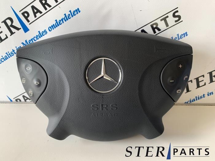 Airbag gauche (volant) d'un Mercedes E-Klasse, Autos : Pièces & Accessoires, Autres pièces automobiles, Mercedes-Benz, Utilisé
