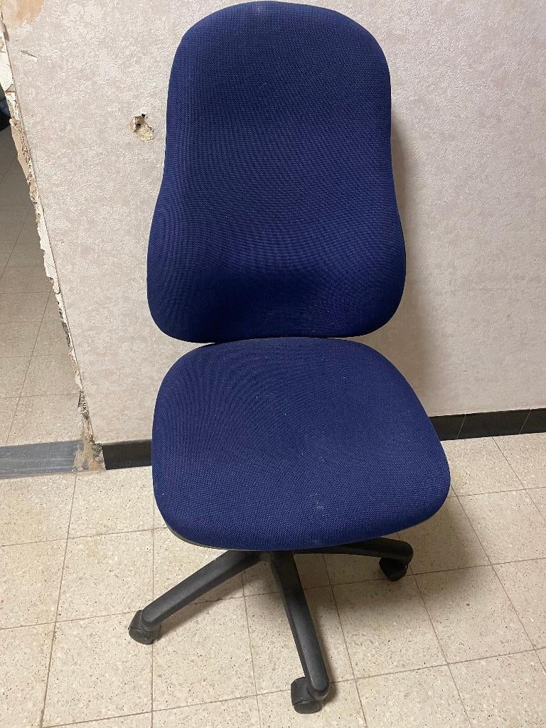 Verstelbare hoge bureaustoel blauw/zwart zo goed als nieuw, Ophalen, Blauw, Bureaustoel
