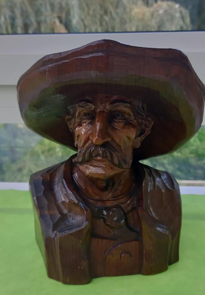 Tête d'homme en bois avec chapeau., Antiquités & Art, Enlèvement ou Envoi