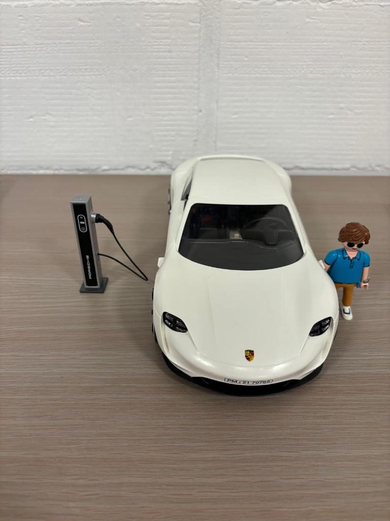 Playmobil - Porsche Mission E, Kinderen en Baby's, Speelgoed | Playmobil, Ophalen, Zo goed als nieuw