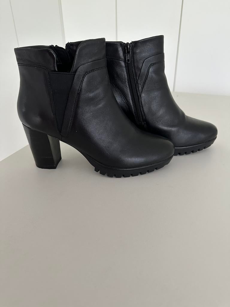 Zwarte korte laarzen SPM, Kleding | Dames, Schoenen, SPM, Zwart, Lage of Enkellaarzen, Ophalen of Verzenden