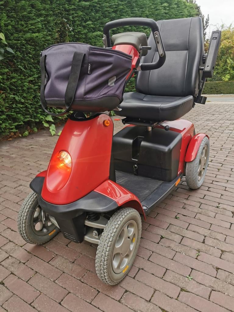 Scootmobiel trophy 6 Sunrise perfect staat invalide scooter, Ophalen of Verzenden, Zo goed als nieuw, Elektrische rolstoel