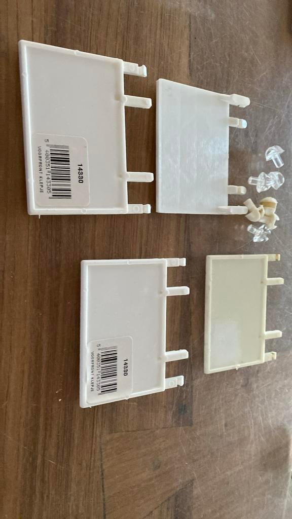 Voorfront kweekkooi klepjes witte 4 stuks. En ook 7 fronttop, Dieren en Toebehoren, Ophalen, Zo goed als nieuw