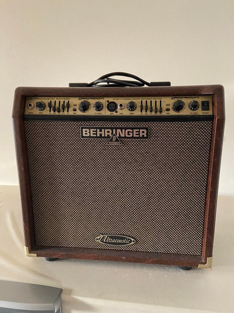 Behringer akoestisch gitaar versterker, Ophalen, Zo goed als nieuw