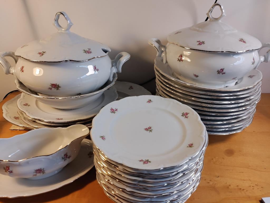 Service à dîner Bavaria Bareuther avec petite rose, Enlèvement
