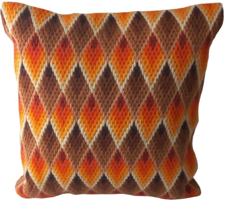 vintage sierkussen., Huis en Inrichting, Woonaccessoires | Kussens, Gebruikt, Vierkant, Oranje, Ophalen of Verzenden